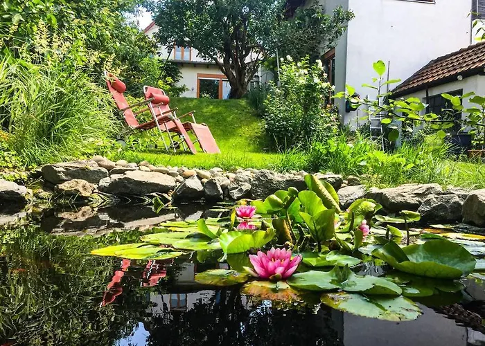 Ferienhaus Idyllisches Für 2 Im Garten Rödermark